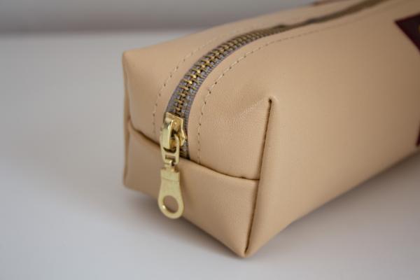 Handmade leather pencil case ("beige et bordeaux") picture