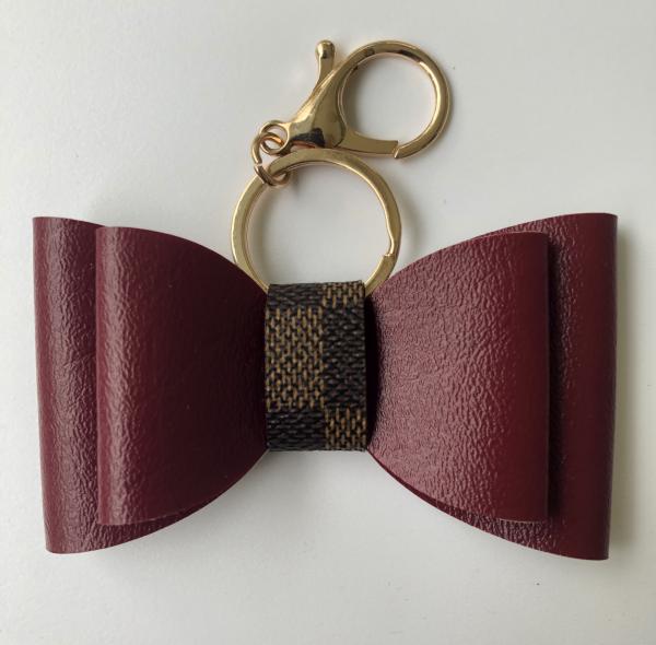 LV Bow repurposed Louis bag accessory picture