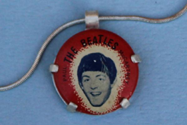 N481 Paul McCartney Button on Sterling