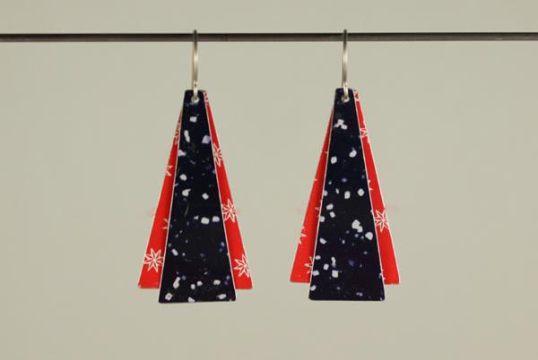 E430 Red, White & Blue Tin Triangles picture