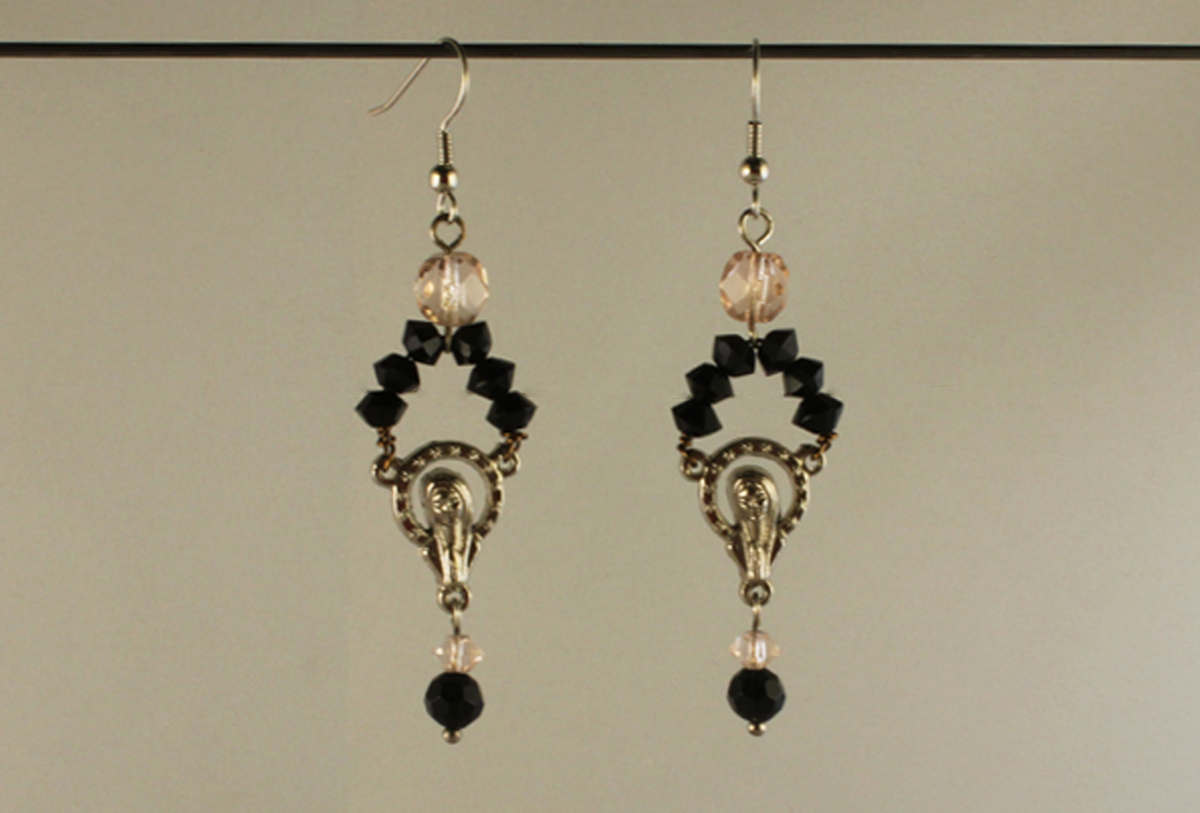 E240 Black & Pink Rosary picture