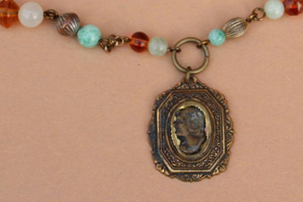 N492 Brass Cameo with Gemstone Beads picture