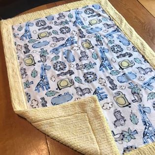 Giraff Safari/Yellow Minky Blanket