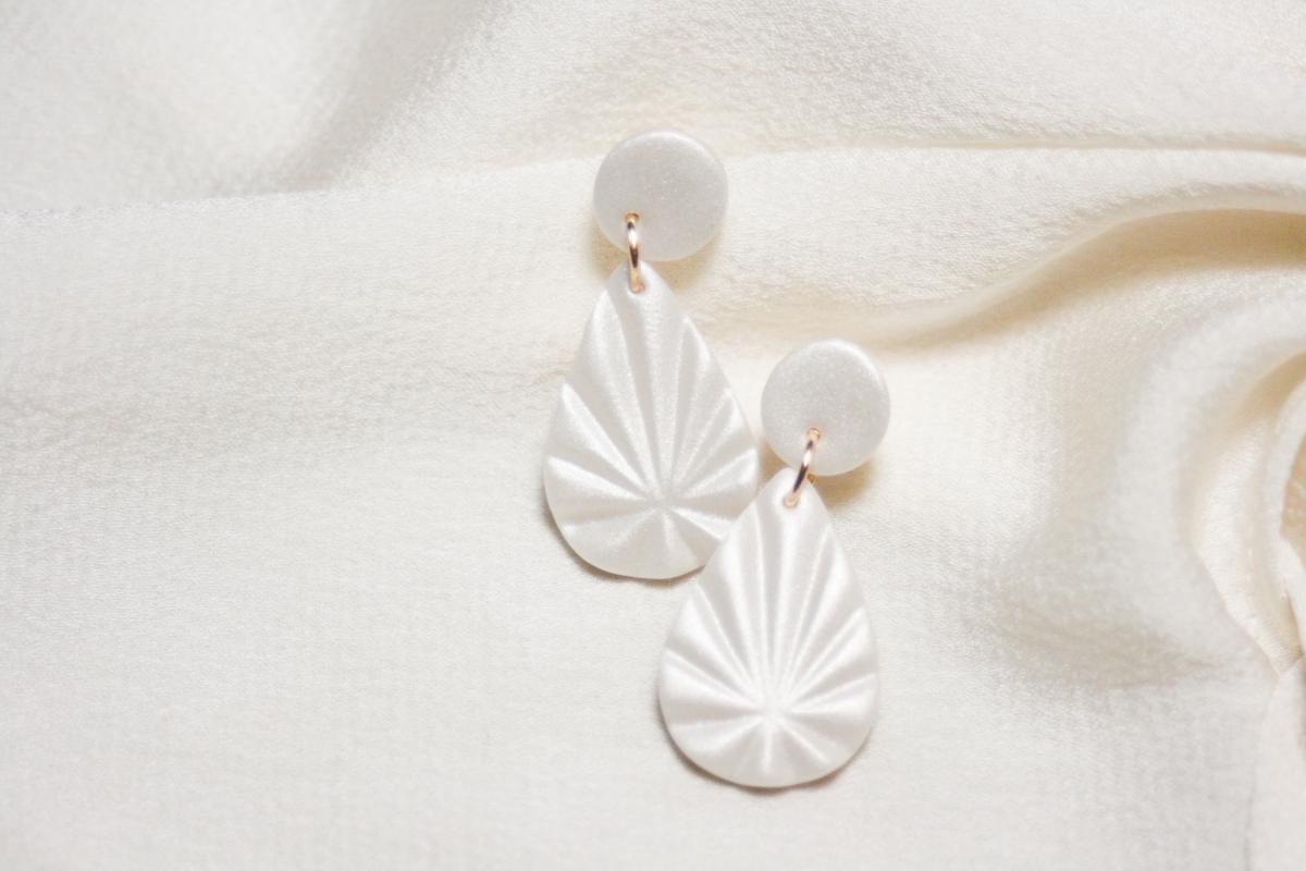 Petitie Art Deco Teardrop Dangle Earrings picture