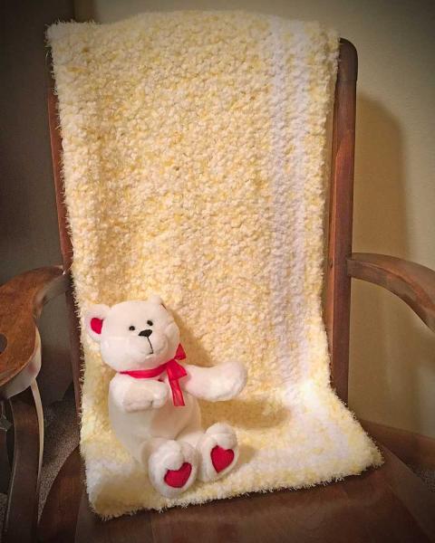 Super Soft Handmade Baby Blanket (Daisy)#589 picture