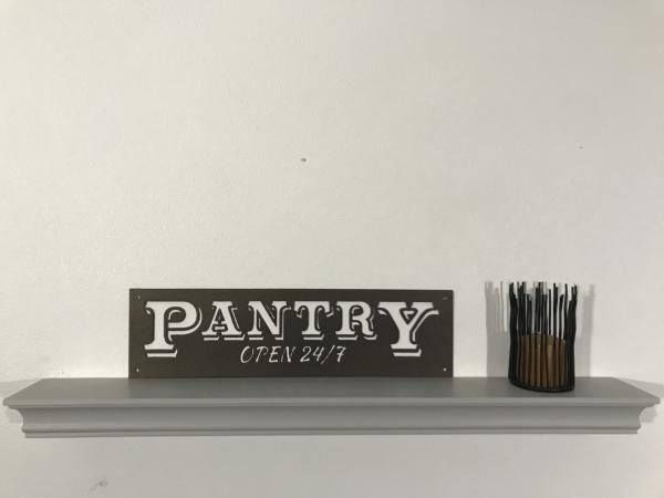 Pantry picture