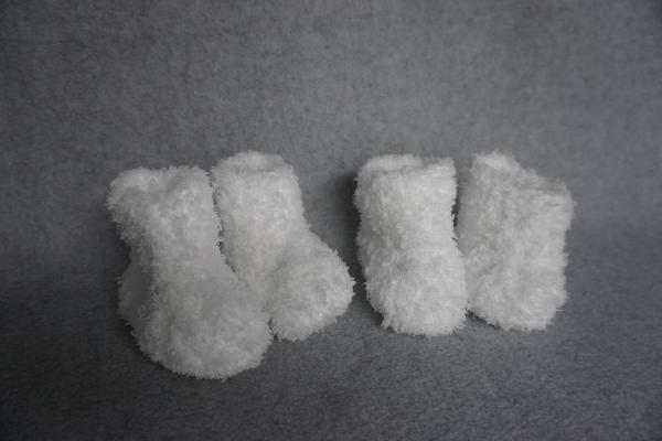 Fuzzy Baby Booties 0-3 Months