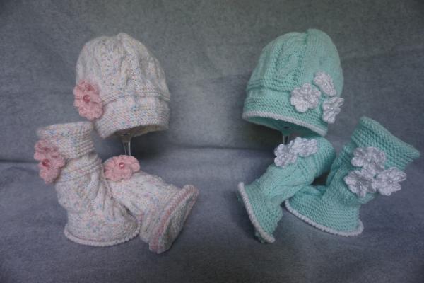 Newborn Hat and Booties Set