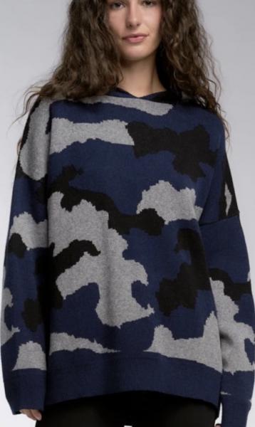 Elan Camo Oversized Hoodie Sweater , Medium picture