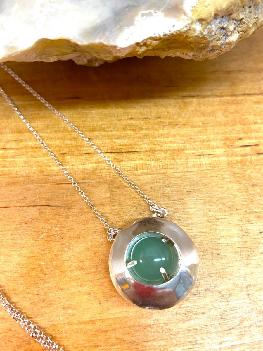 Peek-a-boo Adventurine Necklace picture