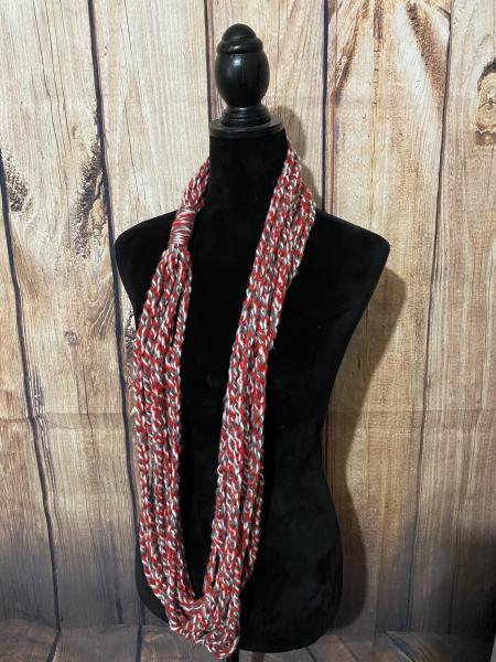 Red White and Gray Chain Scarf picture