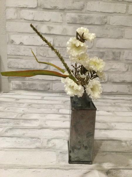 Tin grow vase picture