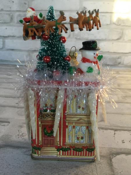 Vintage Christmas house tin picture