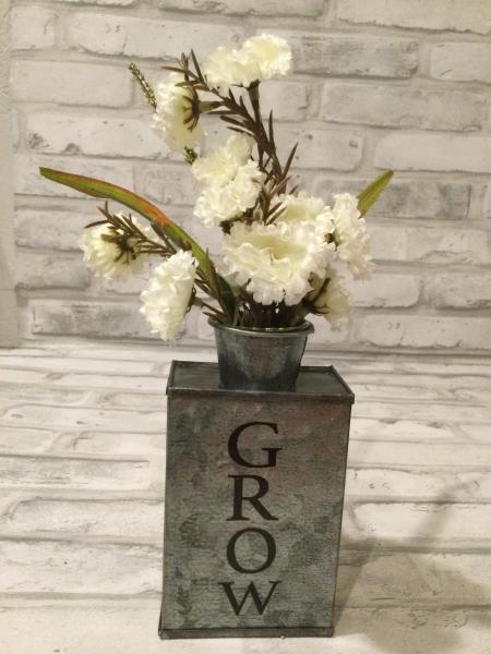 Tin grow vase