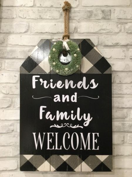 Hanging holiday welcome sign picture