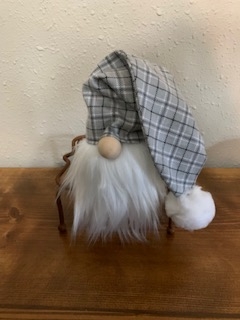 Gnomes with gray/black/white checkered hats picture