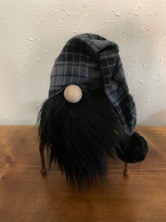 Gnome with black & gray plaid hat (#G7)