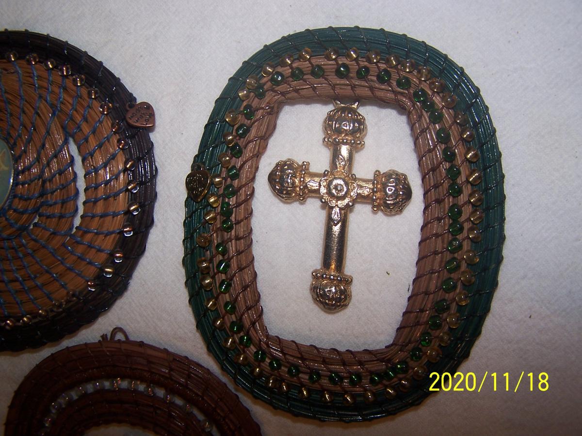 Angel in a Pine Needle Frame picture