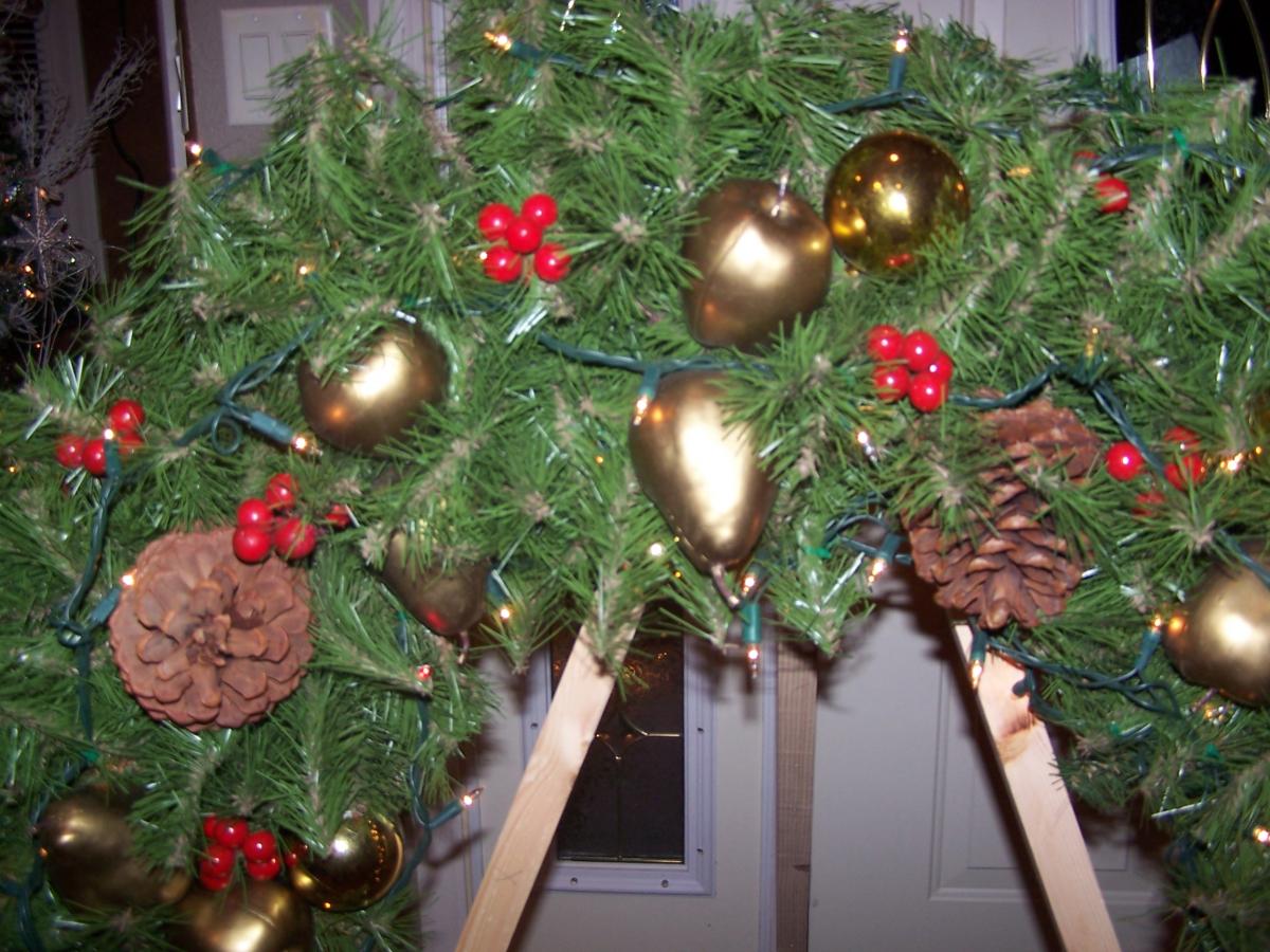 XX Large Wreath 3 1/2 ft. Wide picture