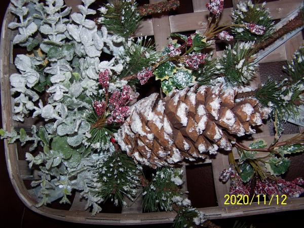 Decorated Wicker Baskets picture