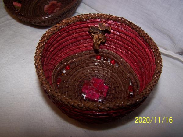 Pine Needle Baskets picture