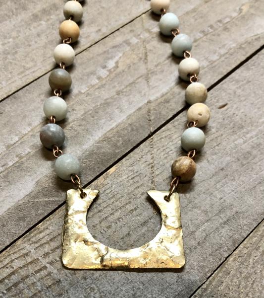 8mm amazonite and brass short necklace picture
