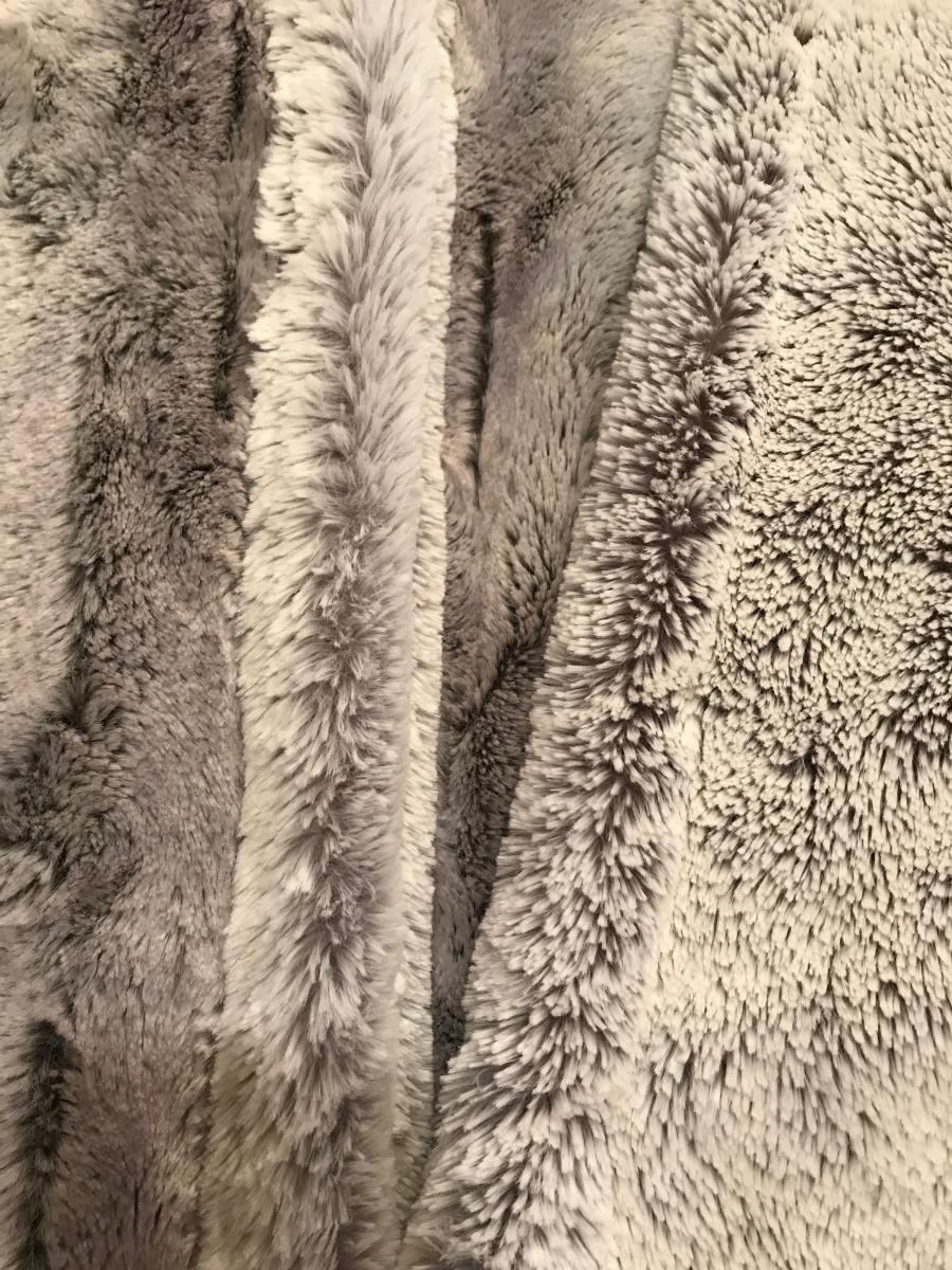 Silver Fox Minky / Silver Ivory Tip Minky XL Throw (gray, ivory) picture