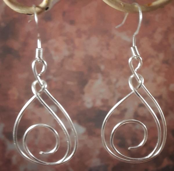 Teardrop Wire Earrings picture