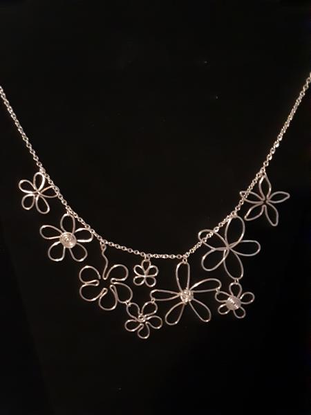 Flowers Wire Necklace