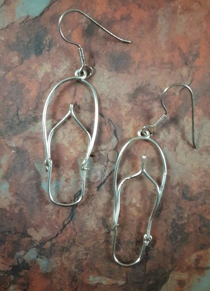 "Flip Flop" Wire Earrings picture