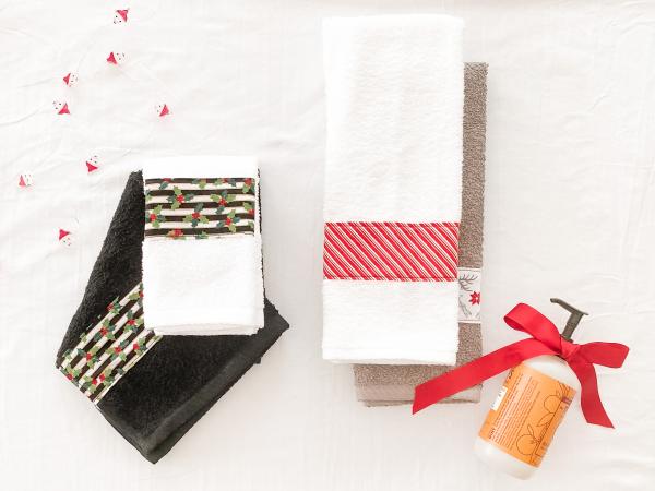 Holiday Hand Towels