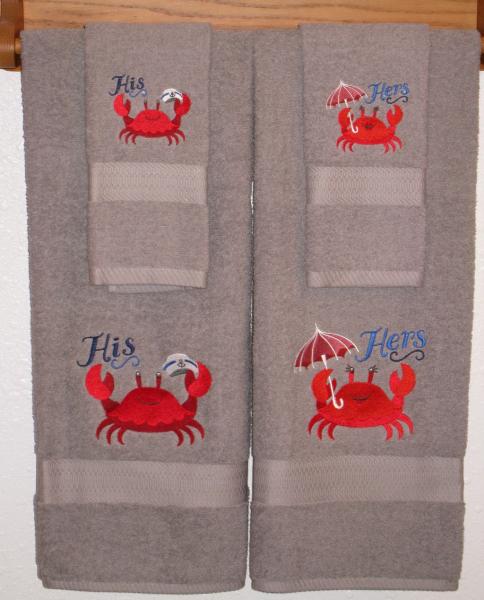 HIS and HERS Crabs Towel Set 4 Piece Seaside Crab Bath and Hand Towel Set