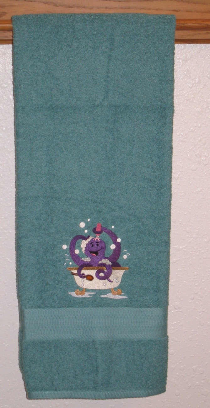 BATHING OCTOPUS Bath Towel - Colorful Octopus in a Bathtub Bath and Hand Towel Set picture