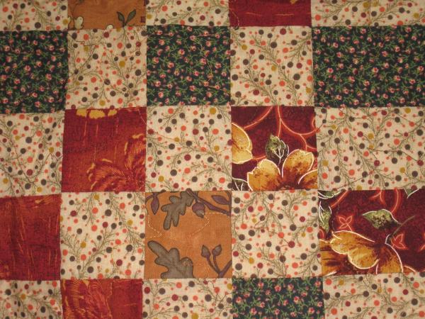 BEAUTIFUL AUTUMN QUILT Fall Colors Blanket for Queen Size Bed Leaves Quilt Design Fall Home Decor or Hunter's Lodge Maple Leaf Quilt Pattern picture