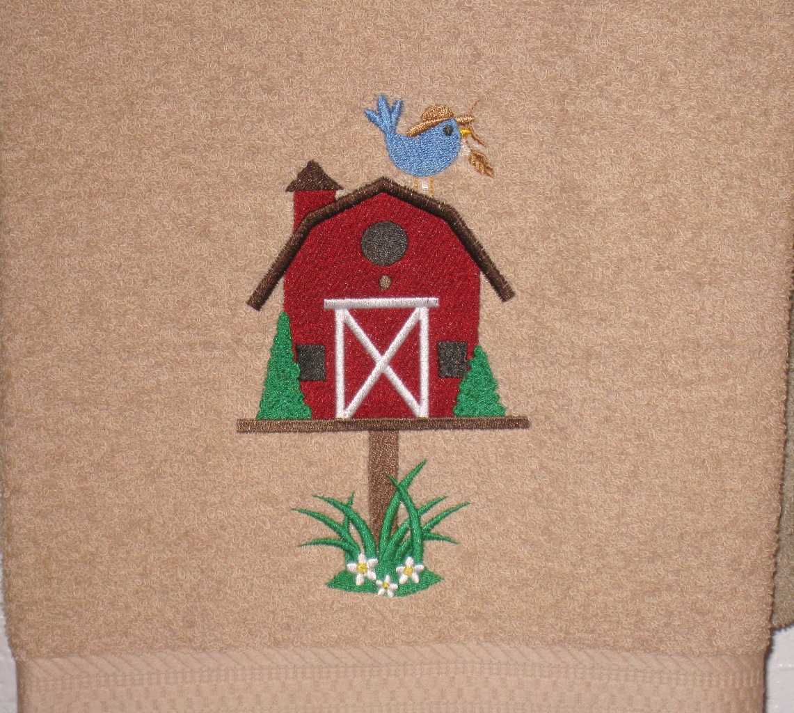 BIRDHOUSE BARN Bath and Hand Towel Set picture