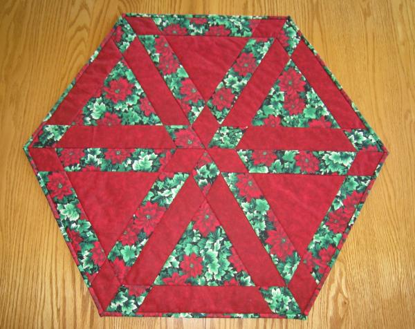 Christmas Pointsettia Table Topper