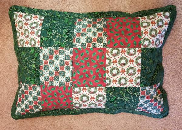 POINTSETTIA and HOLLY QUILT Christmas for Queen Size Bed Holiday Home Decor or Hunter's Lodge picture