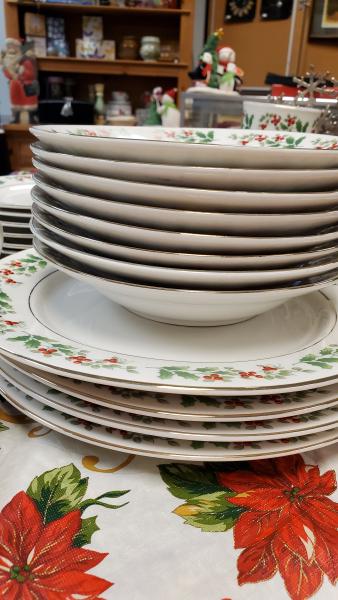 Gibson Dinner Service picture