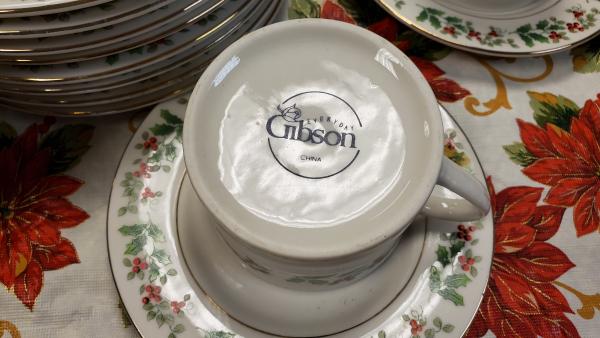 Gibson Dinner Service picture