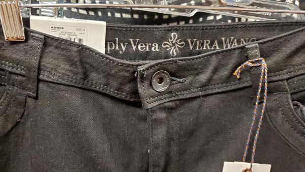 Simply Vera Jeans picture
