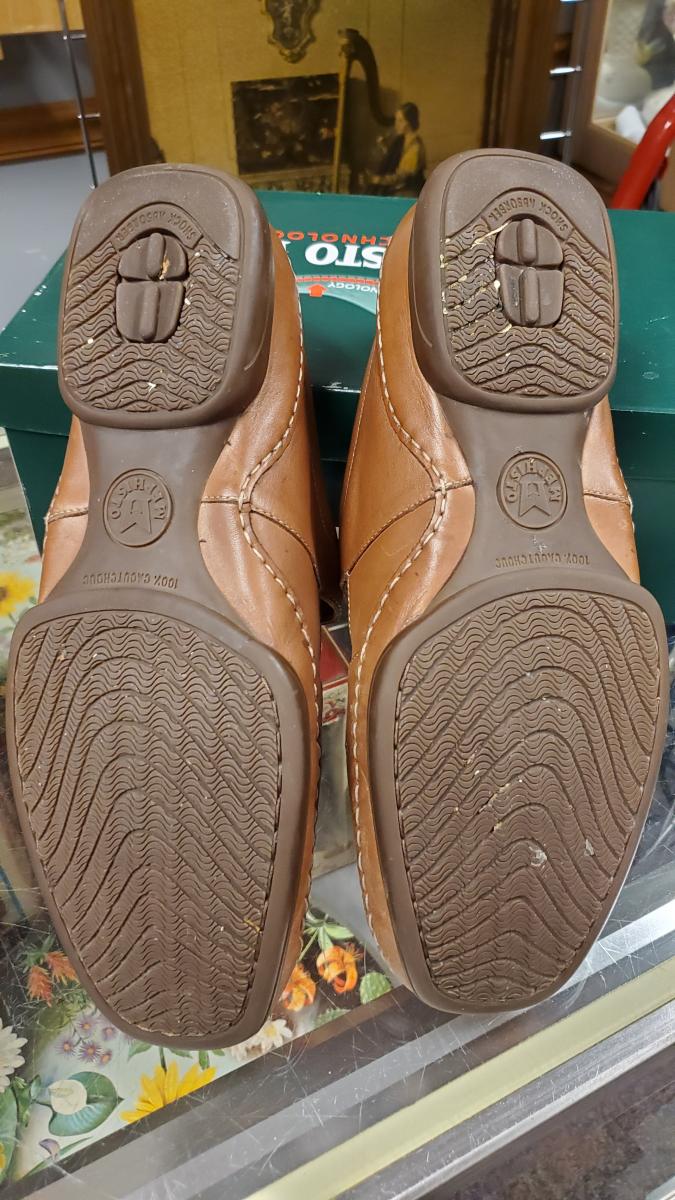 Memphisto Shoes picture