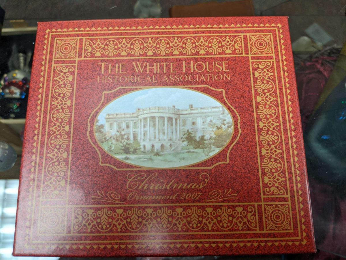 White House Christmas Ornament 2007 picture