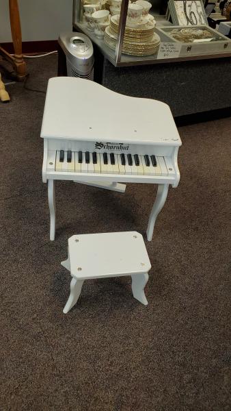 Schoenhut 30-Key Fancy Baby Grand Toy Piano picture