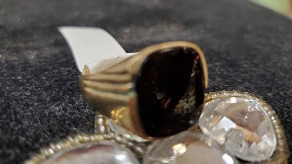 Onyx Gold ring picture