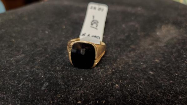 Onyx Gold ring picture