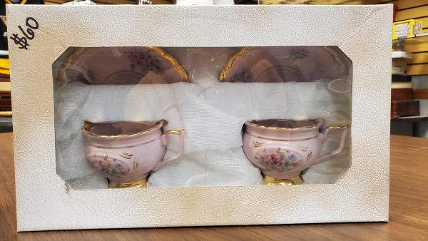 Tea cup & Saucer set picture