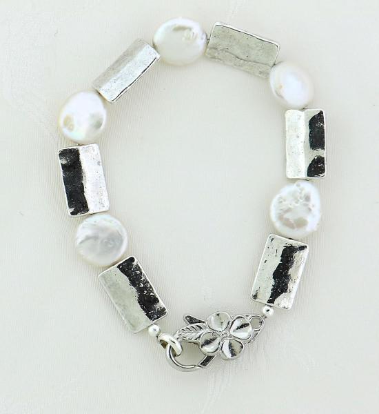 Silver rectangle with white coin pearl bracelet picture