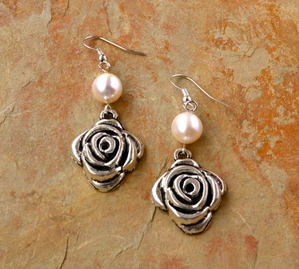 Silver rose and Pearl earring