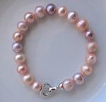 Hand knoted freshwater pearl bracelet