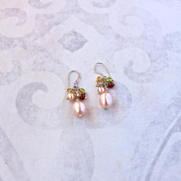 Rice pearl and gemstone chip earring with sterling silver hook picture